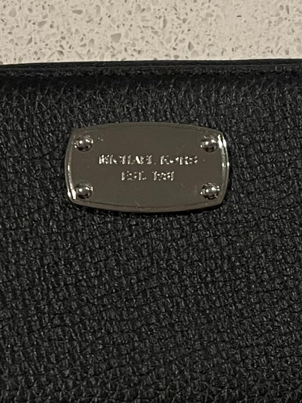 NWOT Michael Kors Jet Set Travel Large CONTINENTAL Pebble Leather Wristlet - Picture 2 of 12